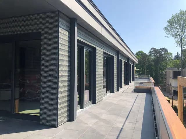 Facade work 15